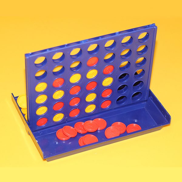 Connect 4 in a Line Board Game