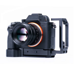 YC Onion Lichi Quick Release L Plate for Sony A7M3 A73 A7R3 DSLR Camera